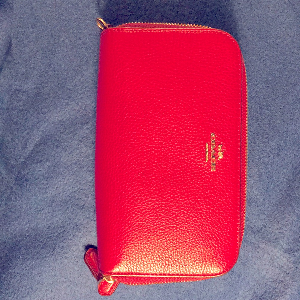 Double zip compartment Coach wallet, magenta